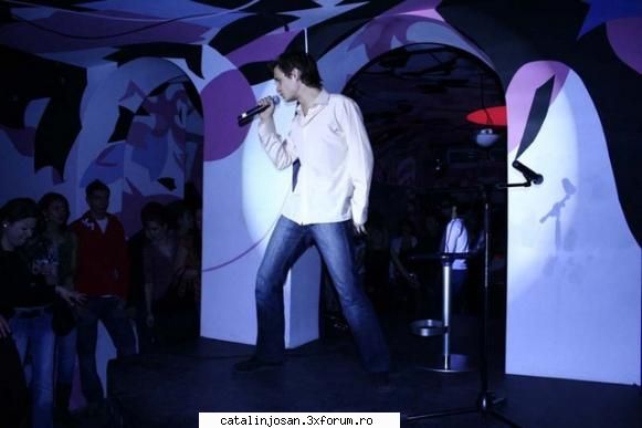 poate mai vb pe vrea sa ma contacteze va :rotfl:  :rotfl:  =) noutati